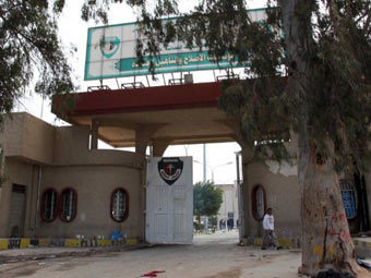 В тюрьме в Триполи нашли тела 140 заключенных