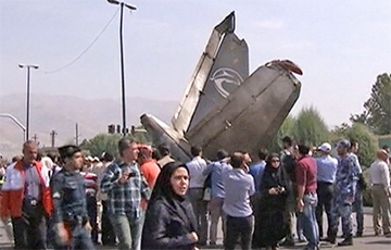 МИД: Граждан Беларуси на борту потерпевшего крушение самолета в Иране не было