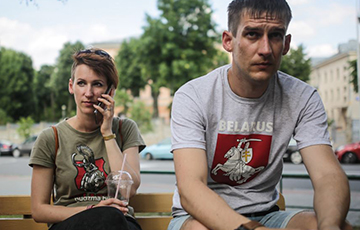Фоторепортаж: Как в Минске встречали освободившихся политзаключенных