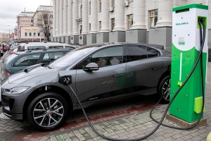 Беларусь вернет ввозные пошлины на электромобили