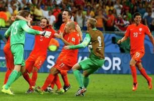Голландия обыграла Коста-Рику и ждет встречи с Аргентиной