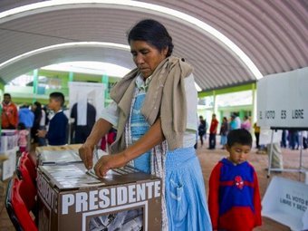 ЦИК Мексики постановил пересчитать более половины голосов