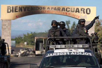 Мексика бросит против общественных патрульных войска