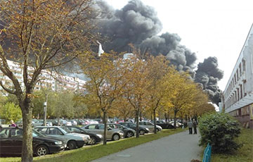 В центре Минска начался крупный пожар