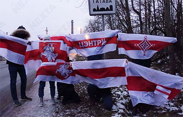 Минск и Гатово начали субботу с протестов