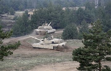 Американские танки Abrams в Латвии заменят бронетранспортерами