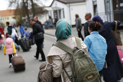 Германия начнет платить беженцам за возвращение на родину