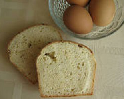 Минэкономики отпустило цены на яйца и хлеб
