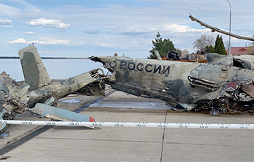 Из Киевского моря достали сбитый московитский боевой вертолет