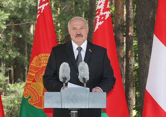 Лукашенко призвал не допустить возрождения страшного прошлого