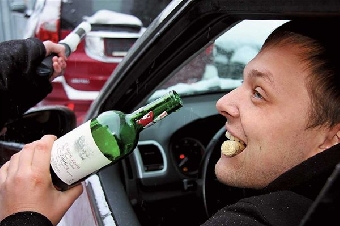 Допустимый уровень содержания алкоголя в крови водителей в Беларуси снижается до 0,3 промилле