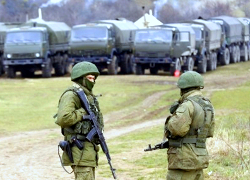 Войска РФ на границе с Украиной маскируют под миротворцев ООН