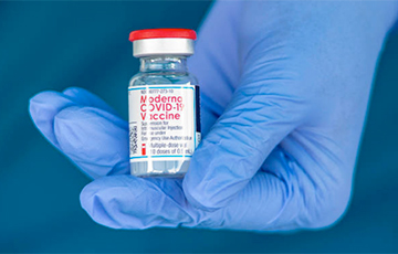 В Британии первую дозу вакцины от COVID-19 ввели уже 10 миллионам людей