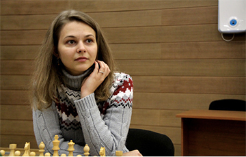 Украинка обыграла россиянку в полуфинале ЧМ по шахматам
