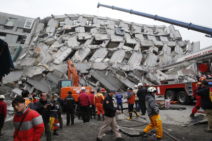 Число погибших при землетрясении на Тайване увеличилось до 55