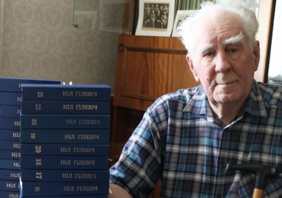 В Минске на 85-м году жизни скончался народный поэт Беларуси Нил Гилевич