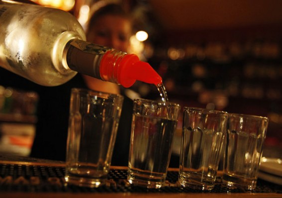 Более 160 тысяч белорусов зависимы от алкоголя