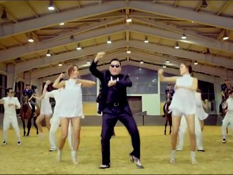 Корейский рэпер Psy побил рекорд Джастина Бибера на YouTube