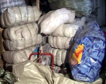 Брестские пограничники обнаружили бесхозную партию контрабандной одежды стоимостью более Br1 млрд.