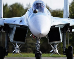В Бобруйске будут размещены 12 боевых Су-27 и звено Ми-8