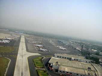 В аэропорту Нью-Дели произошел пожар