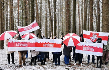 Жители Боровлян собрались на акцию протеста