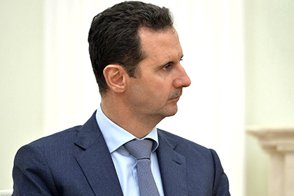 Асад назвал теракты в Париже следствием политики Франции