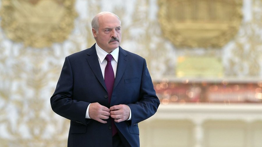 Лукашенко заявил, что сообщение о минировании самолета поступило из Швейцарии
