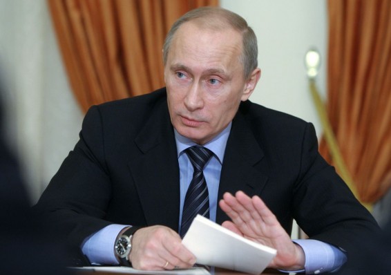 Путин предложил политическое убежище экс-главе ФБР США