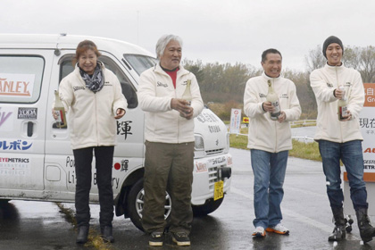 Японцы «выжали» из электромобиля 1300 километров на одной зарядке
