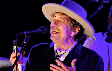 Боб Дилан согласился принять Нобелевскую премию по литературе