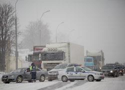 Из Минска запрещен выезд по всем трассам