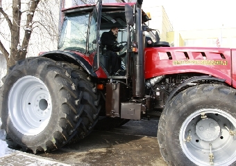 В Молдове намерены увеличивать объемы сборки садово-виноградарских тракторов "Беларус"
