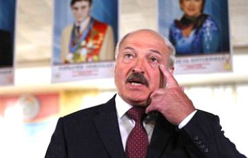 Лукашенко: Мир сошел с ума