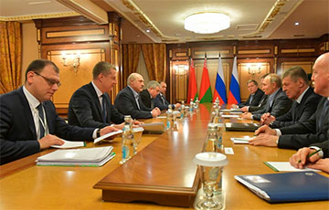 Переговоры в Сочи: Кремль на уступки Лукашенко не пошел