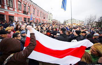 Жители Бобруйска вышли на митинг за права и свободы граждан (Видео, онлайн)