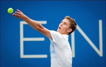 Белорусский теннисист вышел во 2-й круг турнира в Италии