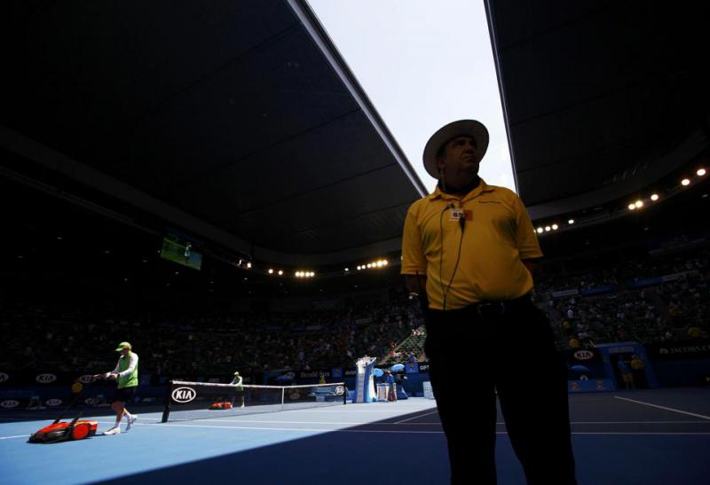 Матчи Australian Open приостановлены из-за грозы