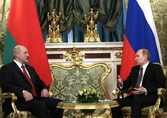 Деньги-то все там: Россия еще не решила, помогать ли Беларуси финансово