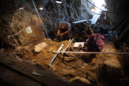 В пещере на Алтае нашли останки живших 50 тысяч лет назад людей