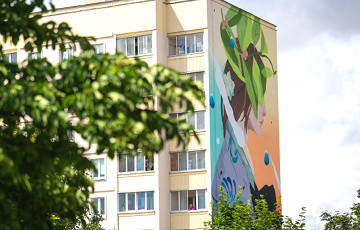 Фотофакт: В Минске появился новый мурал размером с девятиэтажный дом