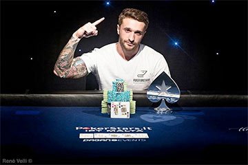 Белорус выиграл покерный турнир и заработал 150 тысяч евро