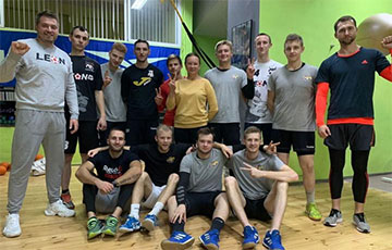 Легендарная Наталья Новожилова пришла на помощь гандбольному клубу «Витязь»
