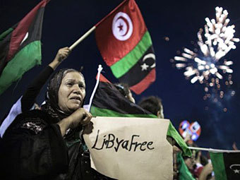 Ливийские власти попросили НАТО задержаться в стране