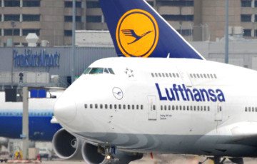 Lufthansa отменяет сотни рейсов из-за забастовки бортпроводников