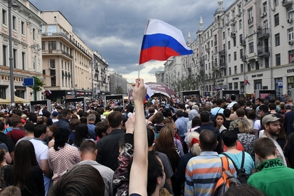 Журналисты приняли противотанковые ежи на Тверской за защиту от митингующих