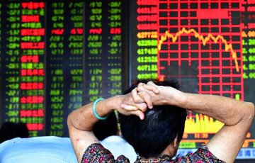 Фондовый рынок Китая пережил новый обвал