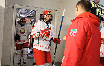 Капитан юношеской сборной Беларуси вошел в символическую сборную новичков OHL