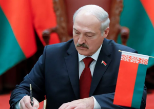 Лукашенко нашел новые должности для Крутого и Турчина, кресло министра - вакантно