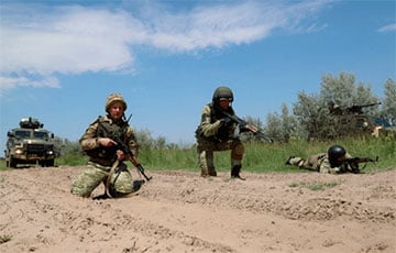 ВСУ простреливают колонну войск РФ, пытающуюся вырваться из окружения возле Лимана